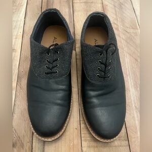 ALDO Men's Black and Gray Casual Shoes. Size 9.